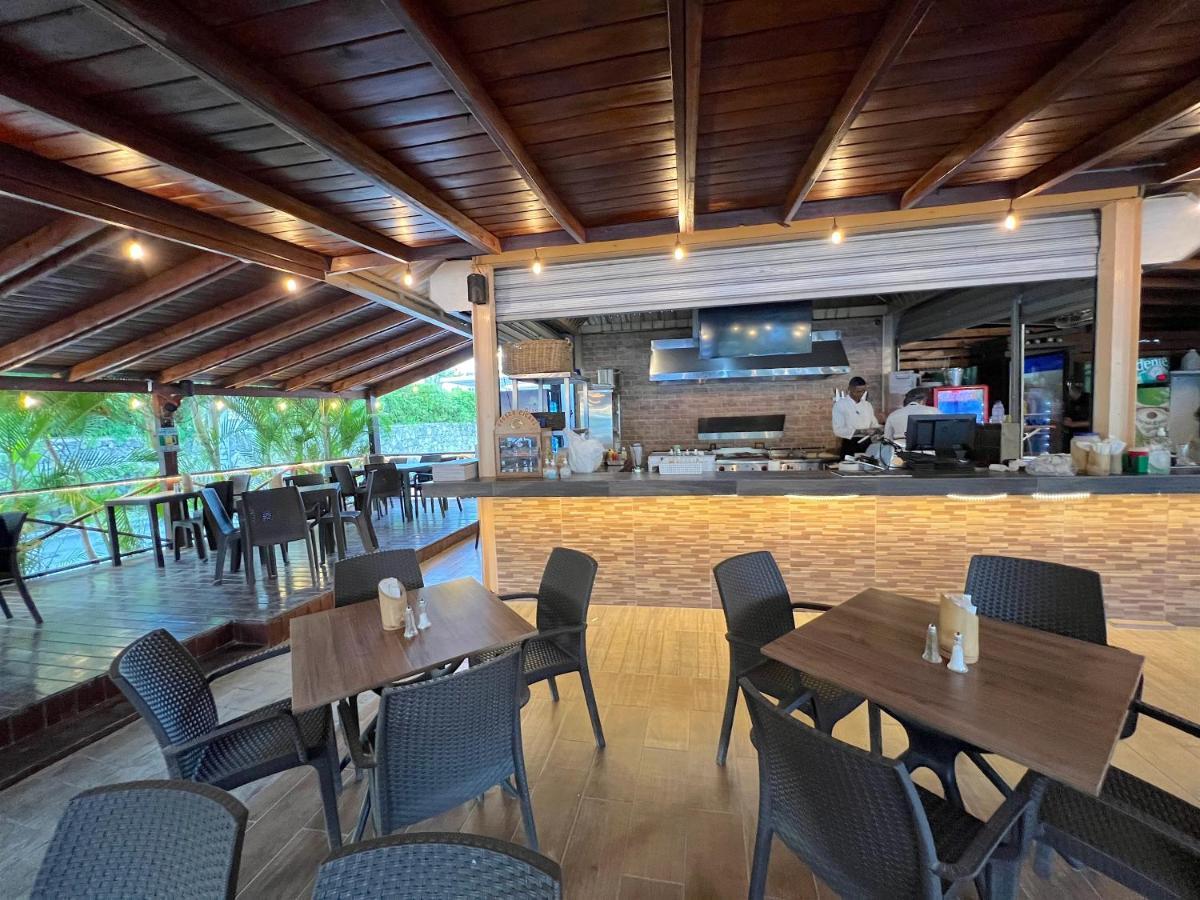Sol Caribe Suites - Playa Los Corales - Beach Club, Wifi, Swimming Pool Punta Cana Extérieur photo